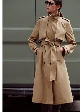 Zara Limited edition celeb style Tan Trench Coat with Belt (Available 1)